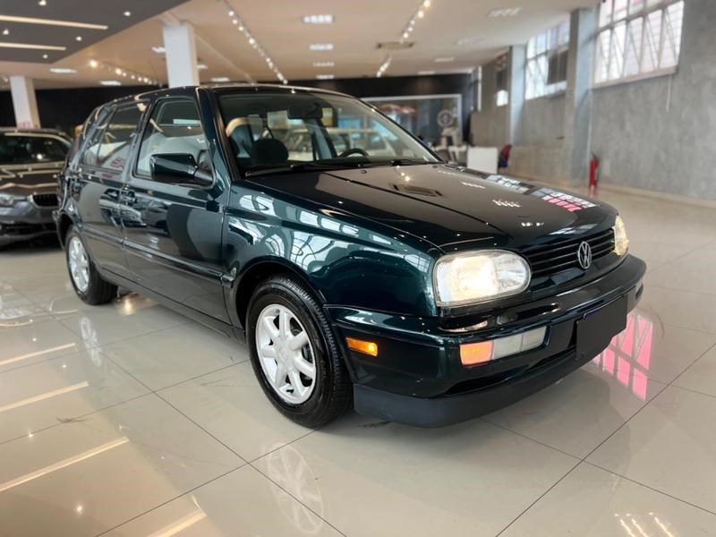 //www.autoline.com.br/carro/volkswagen/golf-20-glx-8v-gasolina-4p-manual/1998/brasilia-df/24395763