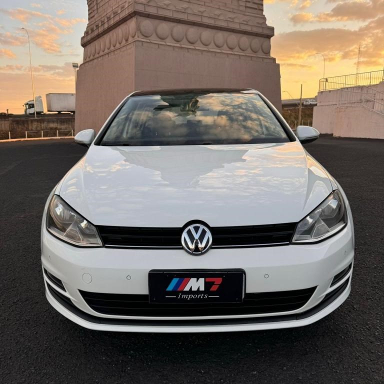 //www.autoline.com.br/carro/volkswagen/golf-14-tsi-elegance-gasolina-4p/2014/uberlandia-mg/24464621