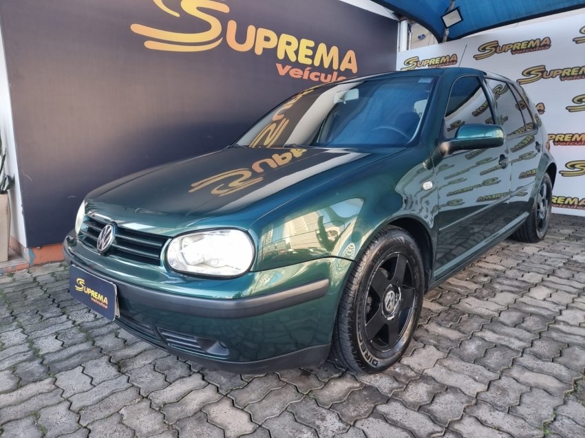 //www.autoline.com.br/carro/volkswagen/golf-16-mi-100cv-4p-gasolina-manual/2001/passo-fundo-rs/24464710