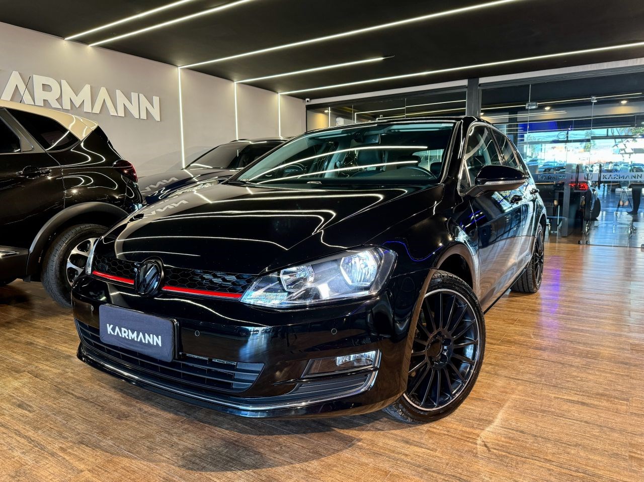 //www.autoline.com.br/carro/volkswagen/golf-14-tsi-bluemotion-highline-16v-gasolina-4p-tu/2014/campinas-sp/24736681