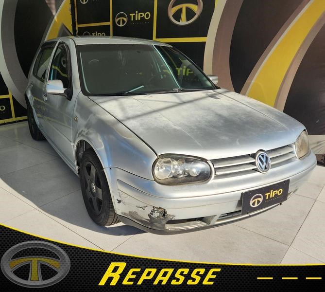 //www.autoline.com.br/carro/volkswagen/golf-16-plus-mi-100cv-4p-gasolina-manual/2001/porto-alegre-rs/24893324