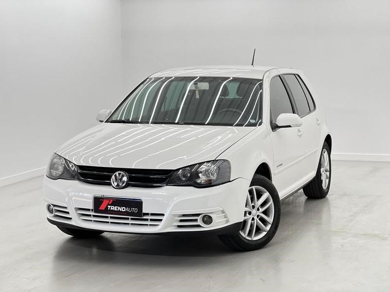 //www.autoline.com.br/carro/volkswagen/golf-20-sportline-8v-flex-4p-tiptronic/2012/barra-mansa-rj/24910579