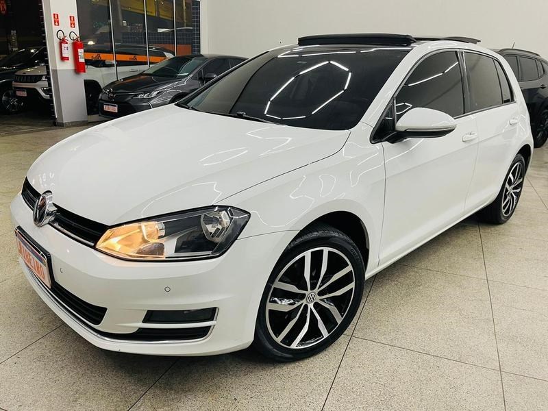 //www.autoline.com.br/carro/volkswagen/golf-14-tsi-bluemotion-highline-16v-gasolina-4p-tu/2015/campinas-sp/24938585
