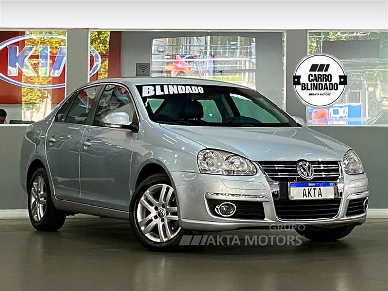 //www.autoline.com.br/carro/volkswagen/jetta-25-20v-gasolina-4p-automatico/2010/santos-sp/22784297