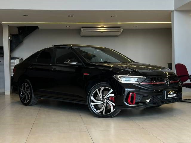 //www.autoline.com.br/carro/volkswagen/jetta-20-350-tsi-gli-16v-gasolina-4p-turbo-dsg/2023/cuiaba-mt/23664506
