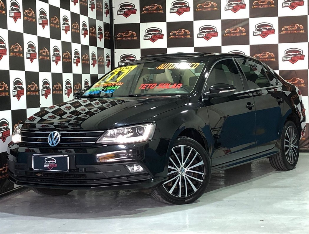 //www.autoline.com.br/carro/volkswagen/jetta-20-tsi-highline-16v-gasolina-4p-turbo-dsg/2017/sao-paulo-sp/23692767