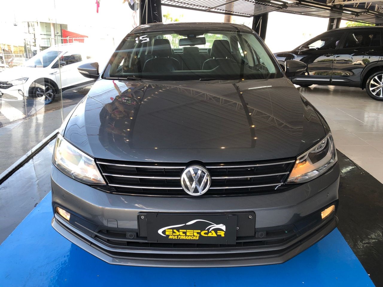 //www.autoline.com.br/carro/volkswagen/jetta-20-tsi-highline-16v-gasolina-4p-turbo-dsg/2015/americana-sp/24387133
