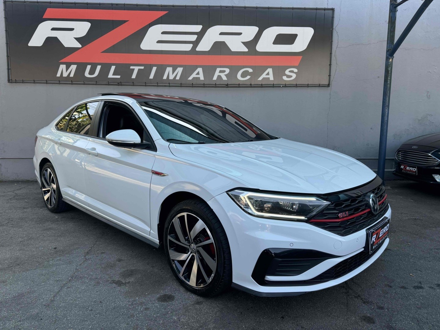 //www.autoline.com.br/carro/volkswagen/jetta-20-350-tsi-gli-16v-gasolina-4p-turbo-dsg/2020/sao-paulo-sp/24765902
