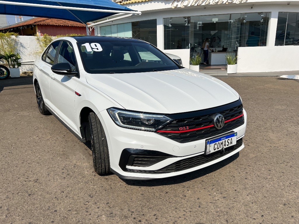 //www.autoline.com.br/carro/volkswagen/jetta-20-350-tsi-gli-16v-gasolina-4p-turbo-dsg/2019/marilia-sp/24863523