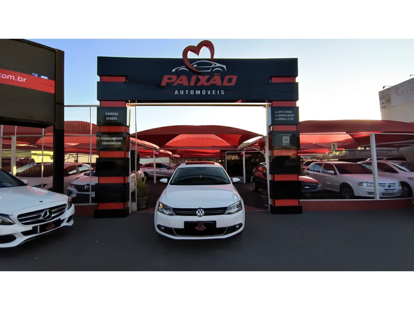 //www.autoline.com.br/carro/volkswagen/jetta-20-comfortline-8v-flex-4p-tiptronic/2012/caldas-novas-go/24911060
