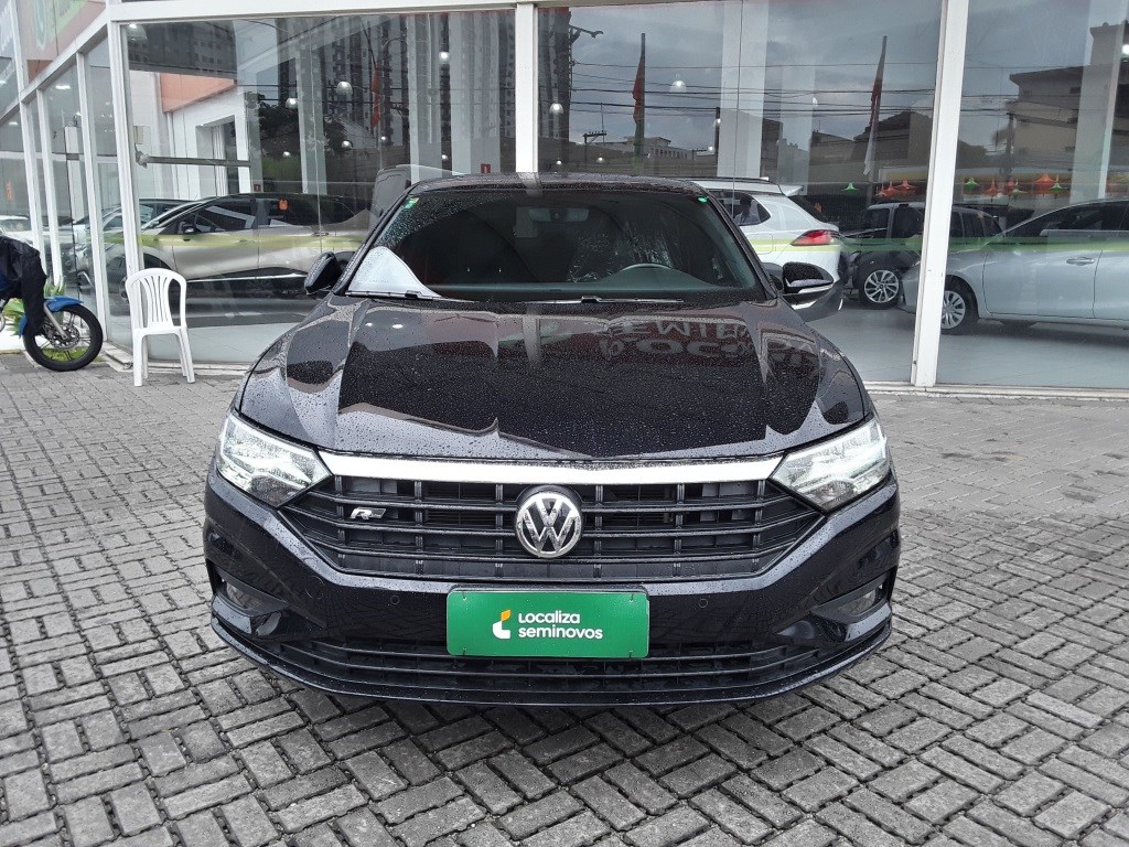 //www.autoline.com.br/carro/volkswagen/jetta-14-250-tsi-r-line-16v-flex-4p-turbo-tiptronic/2020/sao-paulo-sp/24921112