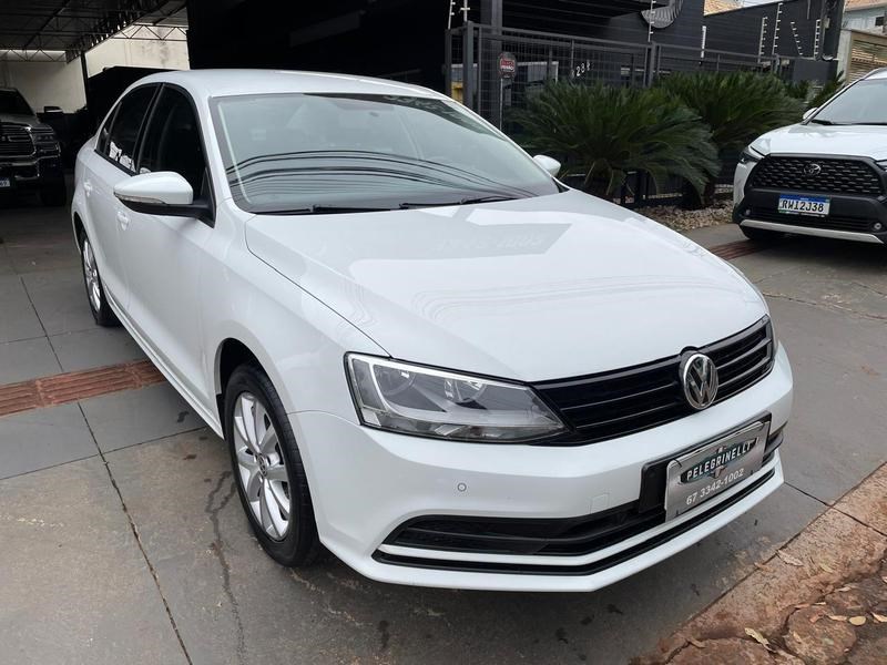 //www.autoline.com.br/carro/volkswagen/jetta-14-tsi-trendline-16v-gasolina-4p-turbo-manual/2016/campo-grande-ms/24972664