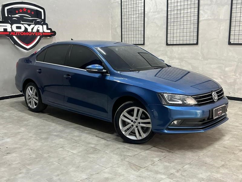 //www.autoline.com.br/carro/volkswagen/jetta-20-tsi-highline-16v-gasolina-4p-turbo-dsg/2016/brasilia-df/24975453