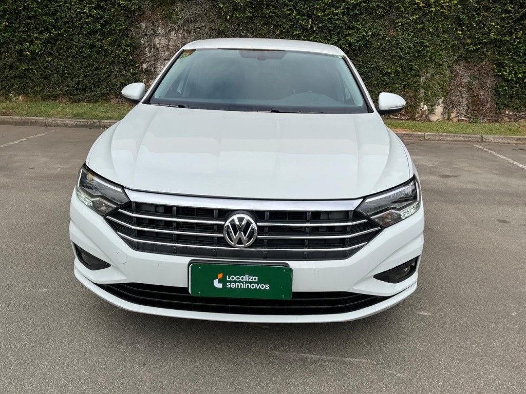 //www.autoline.com.br/carro/volkswagen/jetta-14-250-tsi-comfortline-16v-flex-4p-turbo-tipt/2020/sao-paulo-sp/25020199