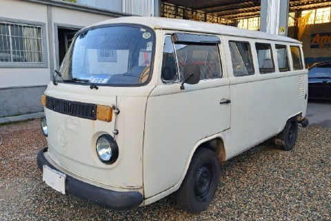 //www.autoline.com.br/carro/volkswagen/kombi-16-standard-54cv-4p-gasolina-manual/1987/jundiai-sp/23244670
