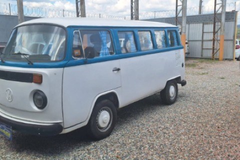 //www.autoline.com.br/carro/volkswagen/kombi-16-standard-54cv-4p-gasolina-manual/1994/jundiai-sp/23572098