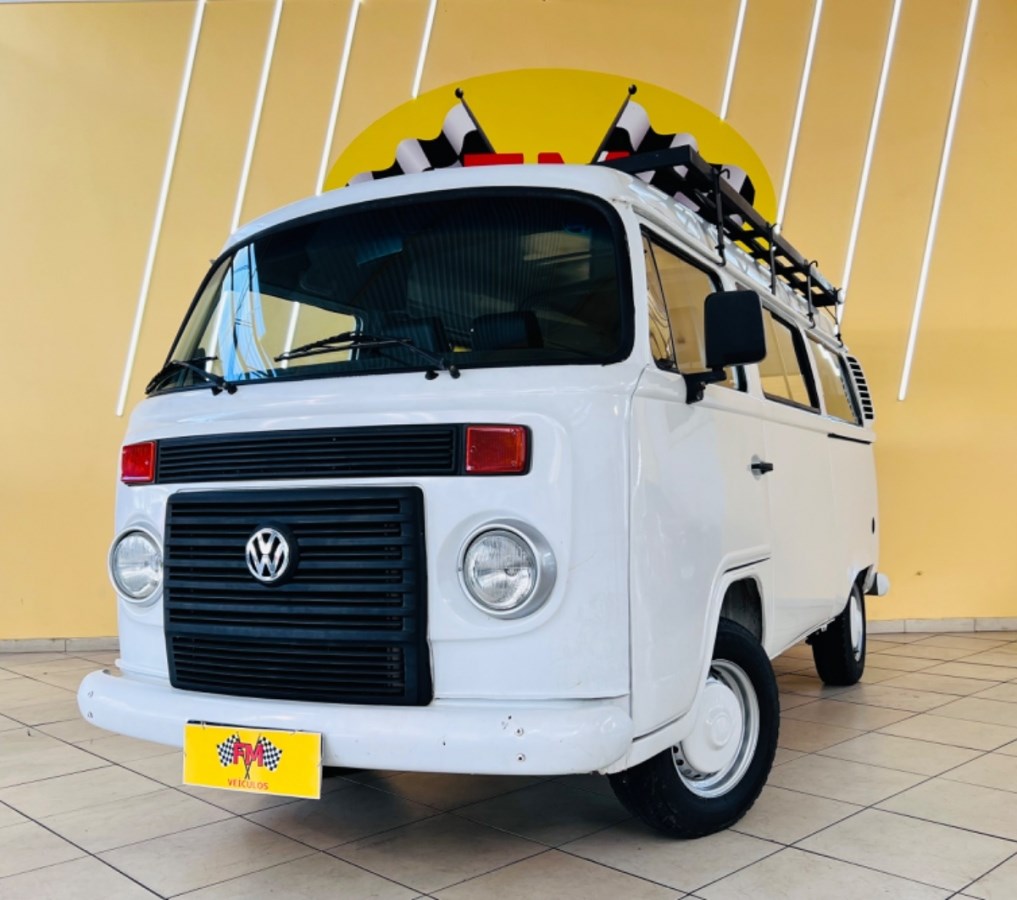 //www.autoline.com.br/carro/volkswagen/kombi-14-lotacao-8v-flex-4p-manual/2012/belem-pa/24591118
