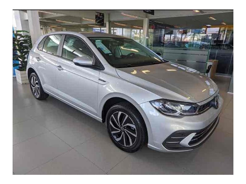 //www.autoline.com.br/carro/volkswagen/polo-10-hatch-170-tsi-comfortline-12v-flex-4p-turb/2024/sao-paulo-sp/23605048