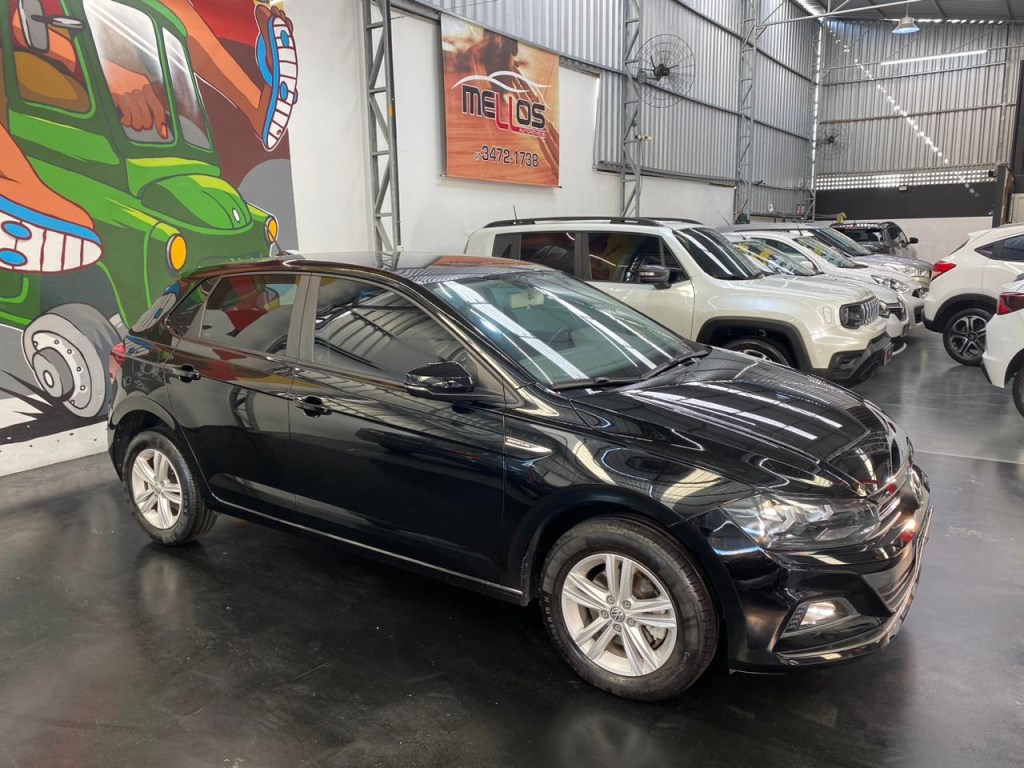 //www.autoline.com.br/carro/volkswagen/polo-10-hatch-200-tsi-comfortline-12v-flex-4p-turb/2022/joinville-sc/23888996