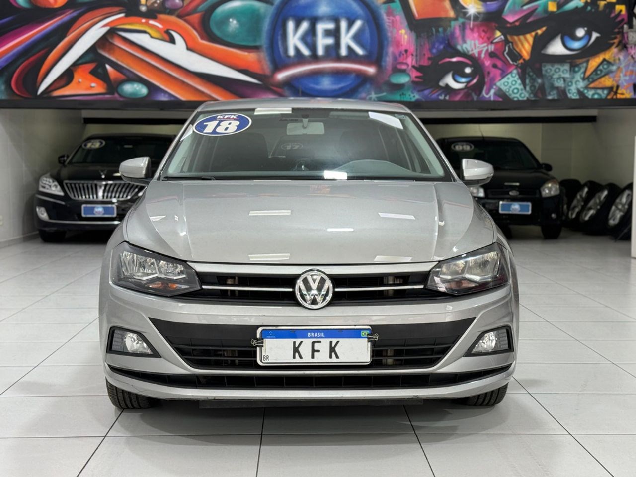 //www.autoline.com.br/carro/volkswagen/polo-10-hatch-200-tsi-comfortline-12v-flex-4p-turb/2018/sao-paulo-sp/24036976