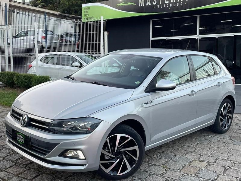 //www.autoline.com.br/carro/volkswagen/polo-10-hatch-200-tsi-highline-12v-flex-4p-turbo-a/2018/curitiba-pr/24227745