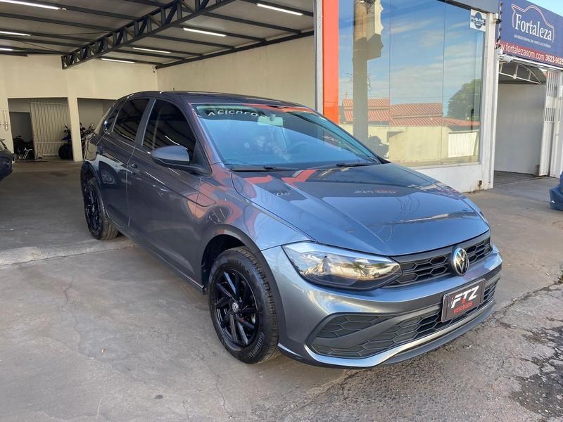 //www.autoline.com.br/carro/volkswagen/polo-10-hatch-12v-flex-4p-manual/2023/cuiaba-mt/24242834
