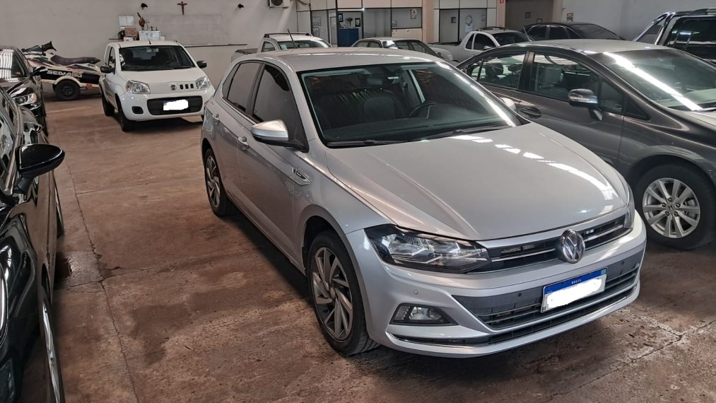 //www.autoline.com.br/carro/volkswagen/polo-10-hatch-200-tsi-highline-12v-flex-4p-turbo-a/2019/ribeirao-preto-sp/24509160
