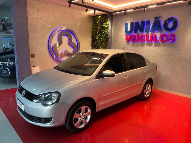 //www.autoline.com.br/carro/volkswagen/polo-16-sedan-8v-flex-4p-manual/2014/campo-verde-mt/24634370