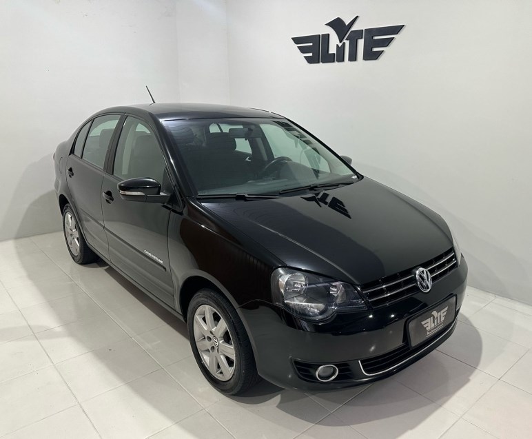 //www.autoline.com.br/carro/volkswagen/polo-16-sedan-comfortline-8v-flex-4p-i-motion/2013/taubate-sp/24690443