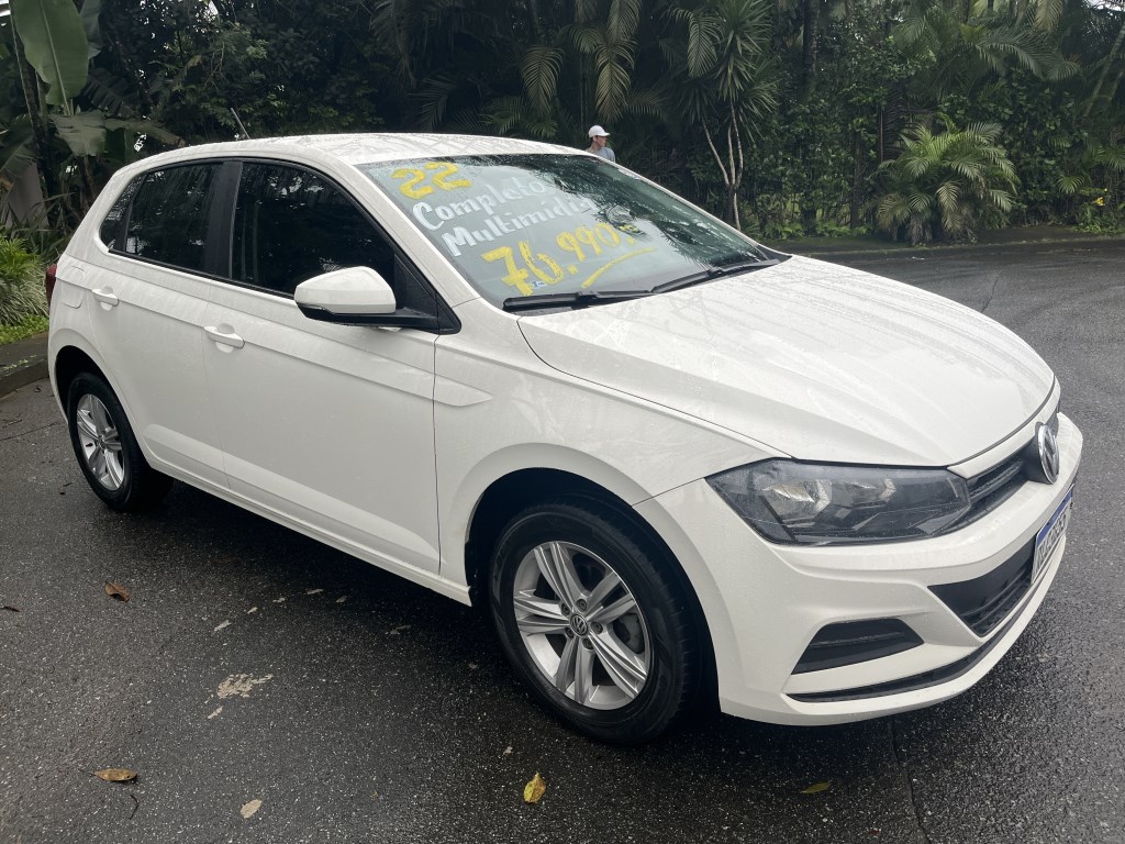 //www.autoline.com.br/carro/volkswagen/polo-10-hatch-12v-flex-4p-manual/2022/joinville-sc/24694215