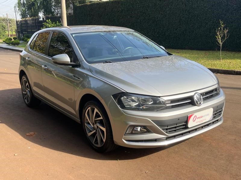 //www.autoline.com.br/carro/volkswagen/polo-10-hatch-200-tsi-highline-12v-flex-4p-turbo-a/2020/santo-angelo-rs/24820702
