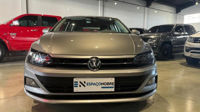 //www.autoline.com.br/carro/volkswagen/polo-10-hatch-200-tsi-comfortline-12v-flex-4p-turb/2018/curitiba-pr/24917527