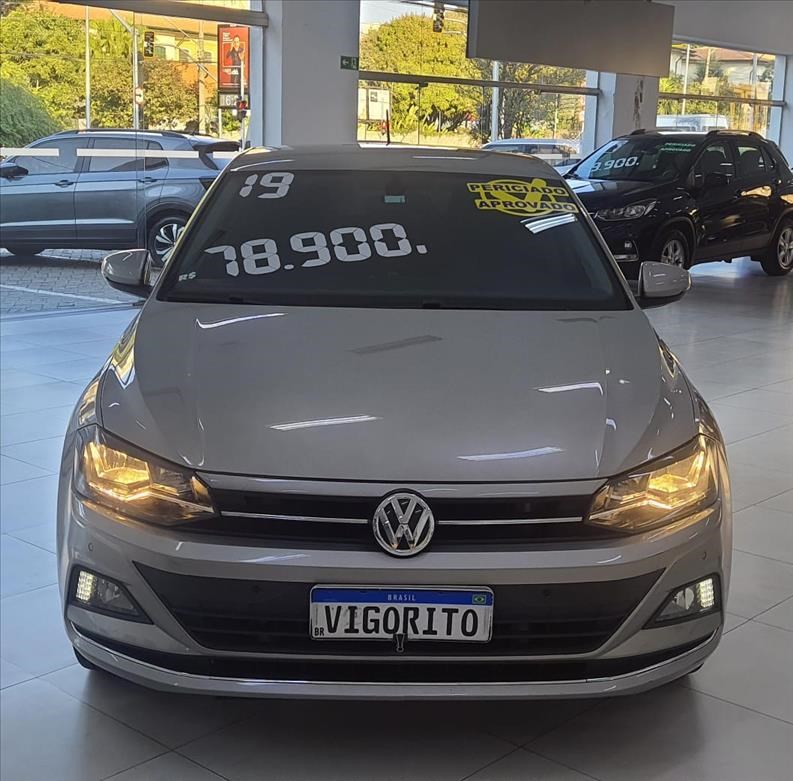 //www.autoline.com.br/carro/volkswagen/polo-10-hatch-170-tsi-highline-12v-flex-4p-turbo-a/2024/sao-paulo-sp/24941763