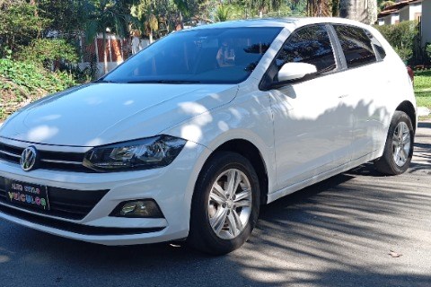//www.autoline.com.br/carro/volkswagen/polo-16-hatch-16v-flex-4p-manual/2018/paraty-rj/24989667