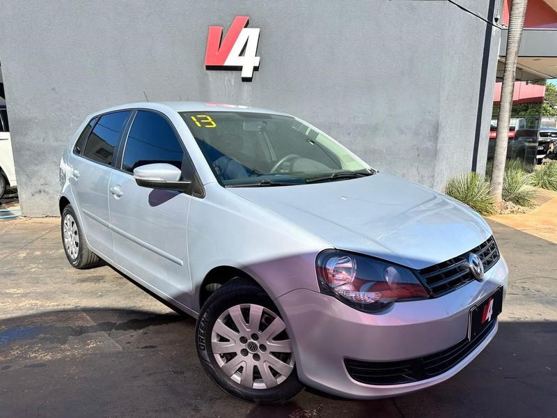 //www.autoline.com.br/carro/volkswagen/polo-16-hatch-8v-flex-4p-manual/2013/campo-grande-ms/25006410