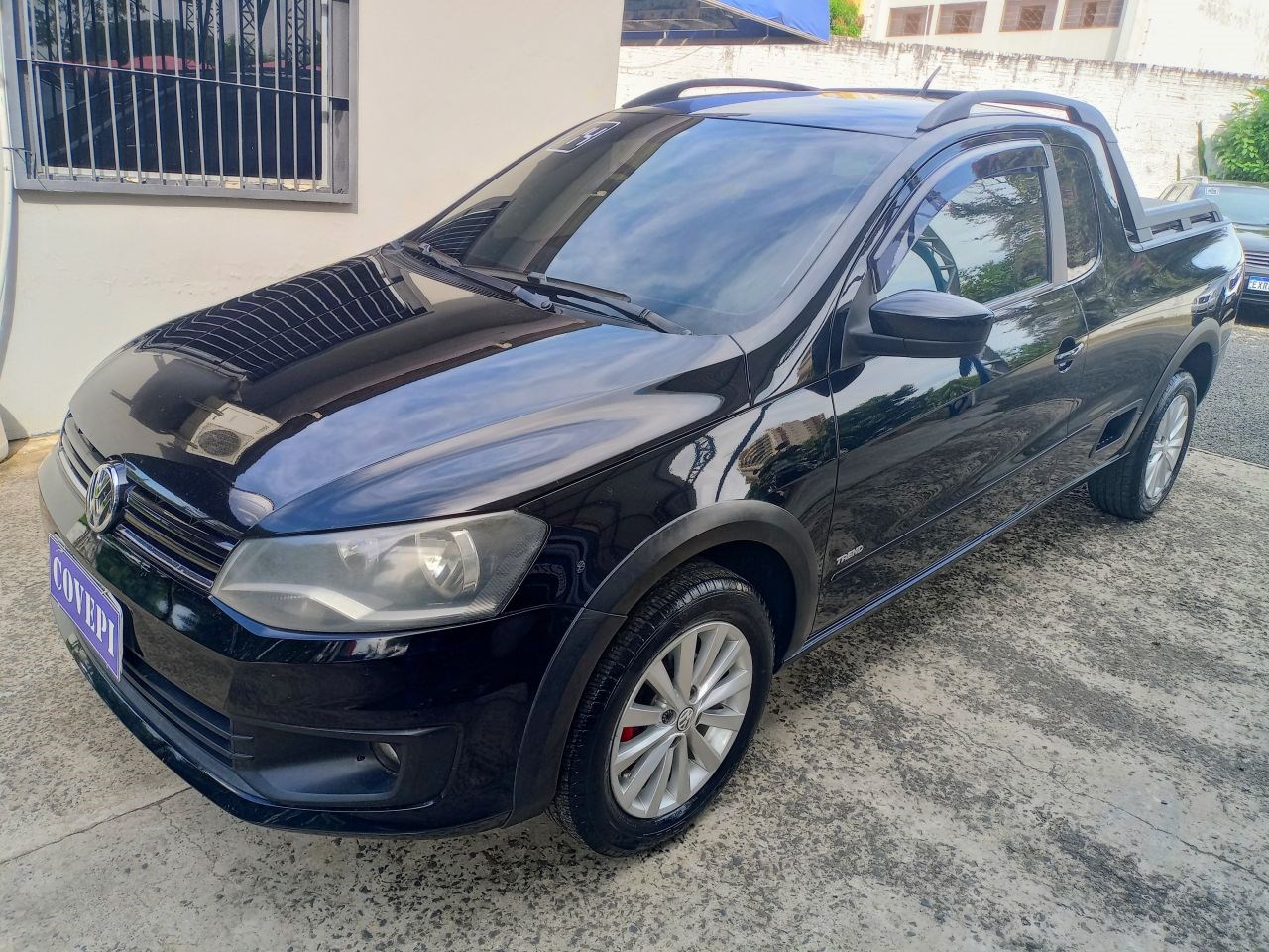 Comprar Picape Volkswagen Saveiro 1.6 16v G6 Cross Cabine Dupla Flex Branco  2015 em Piracicaba-SP