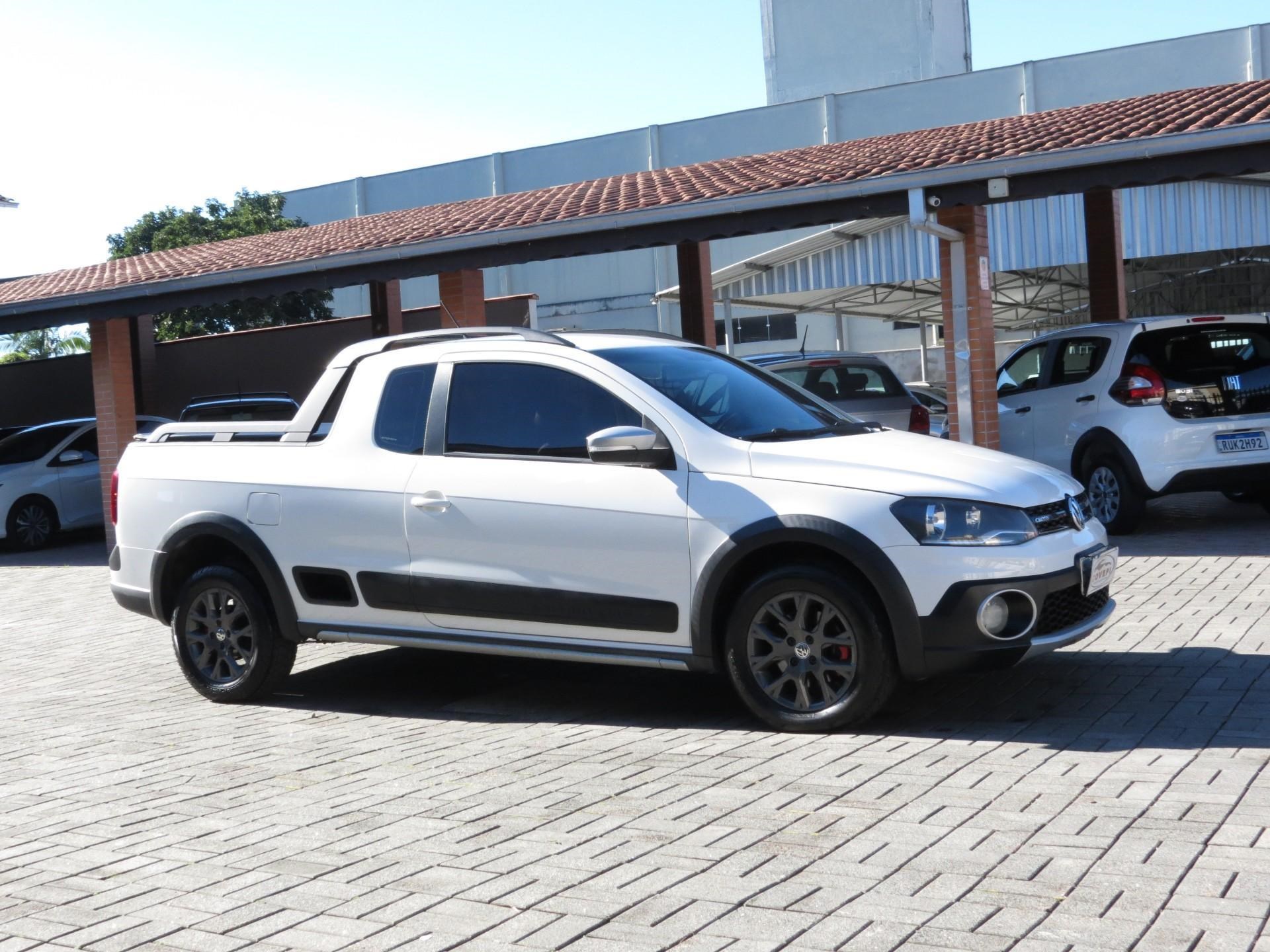 //www.autoline.com.br/carro/volkswagen/saveiro-16-cross-ce-16v-flex-2p-manual/2015/joinville-sc/23697446