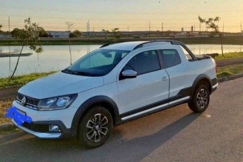 //www.autoline.com.br/carro/volkswagen/saveiro-16-cd-cross-16v-flex-2p-manual/2017/laranjeiras-do-sul-pr/24677299