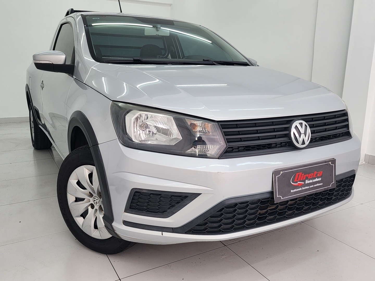 //www.autoline.com.br/carro/volkswagen/saveiro-16-cs-trendline-8v-flex-2p-manual/2018/belo-horizonte-mg/24963937