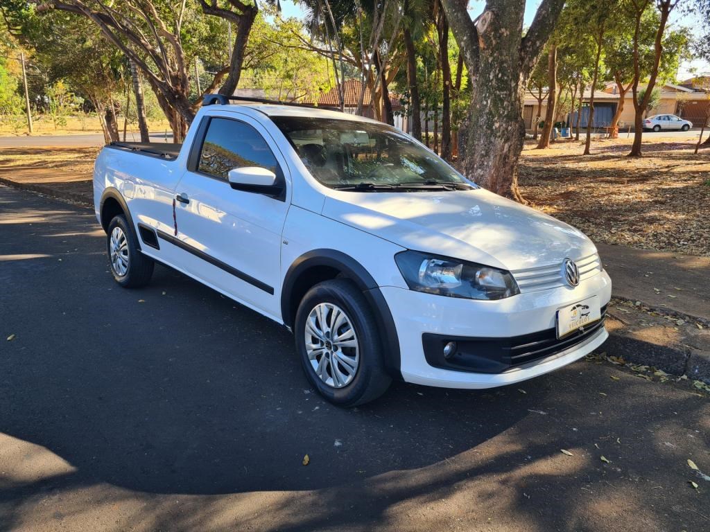 //www.autoline.com.br/carro/volkswagen/saveiro-16-cs-trendline-8v-flex-2p-manual/2015/ribeirao-preto-sp/25006012