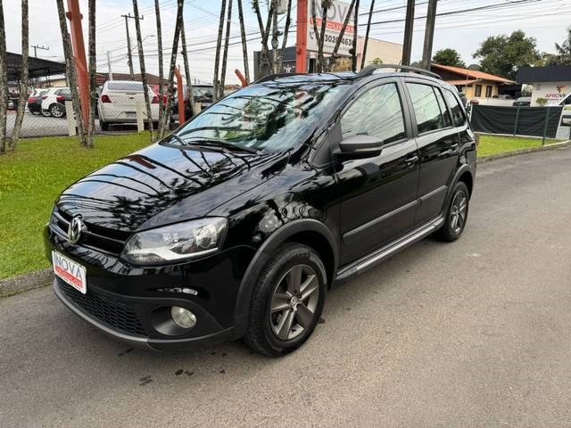 //www.autoline.com.br/carro/volkswagen/space-cross-16-8v-flex-4p-manual/2012/joinville-sc/24845559