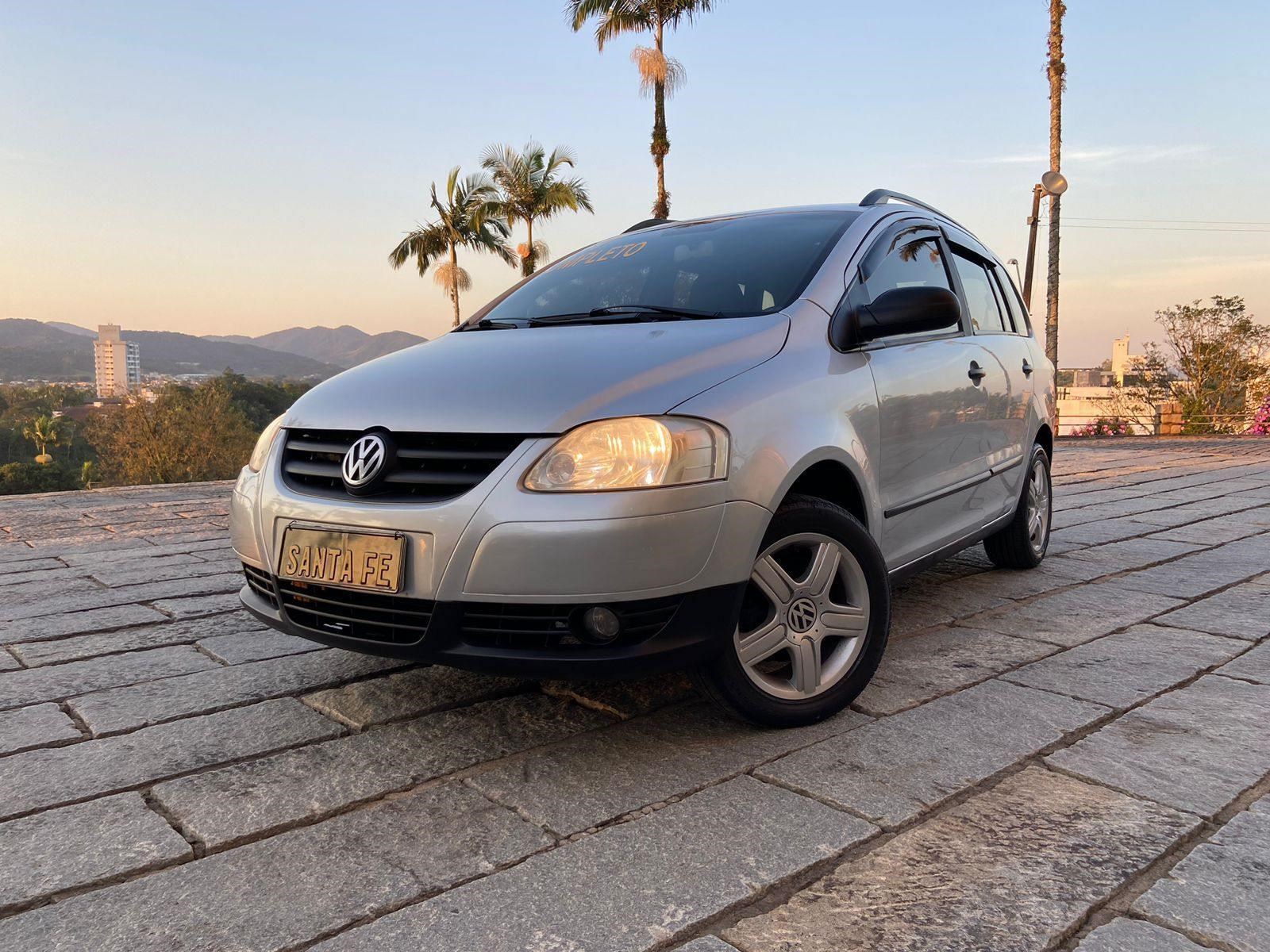 //www.autoline.com.br/carro/volkswagen/spacefox-16-plus-8v-flex-4p-manual/2007/blumenau-sc/22586399
