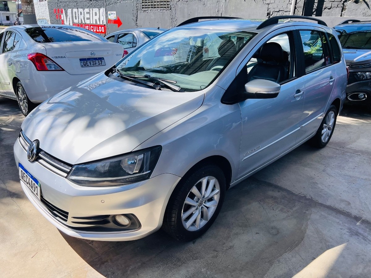 //www.autoline.com.br/carro/volkswagen/spacefox-16-comfortline-8v-flex-4p-i-motion/2016/ananindeua-pa/24601999