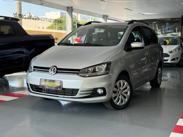 //www.autoline.com.br/carro/volkswagen/spacefox-16-comfortline-8v-flex-4p-manual/2016/bauru-sp/24616236