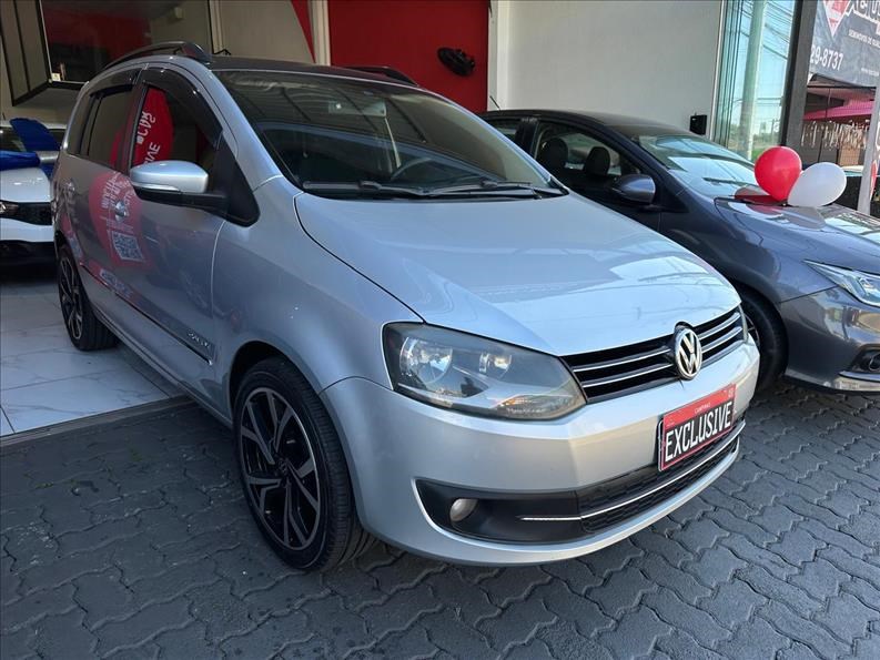 //www.autoline.com.br/carro/volkswagen/spacefox-16-sportline-8v-flex-4p-manual/2013/campinas-sp/24800047