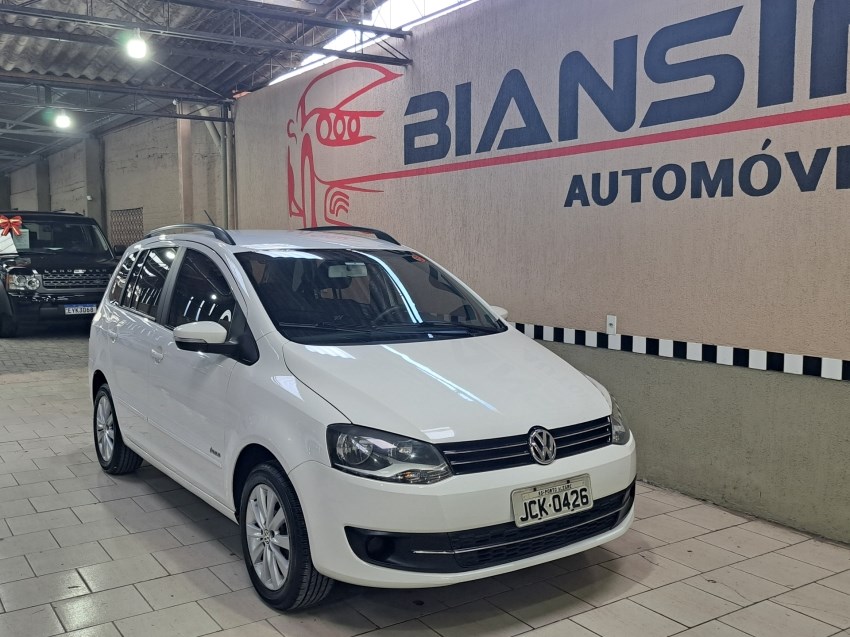 //www.autoline.com.br/carro/volkswagen/spacefox-16-trend-8v-flex-4p-i-motion/2012/porto-alegre-rs/24879445