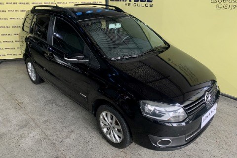 //www.autoline.com.br/carro/volkswagen/spacefox-16-trend-8v-flex-4p-manual/2014/porto-alegre-rs/24898017