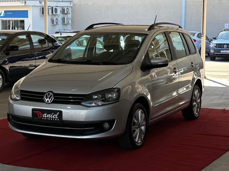 //www.autoline.com.br/carro/volkswagen/spacefox-16-sportline-8v-flex-4p-manual/2011/serra-es/24898999