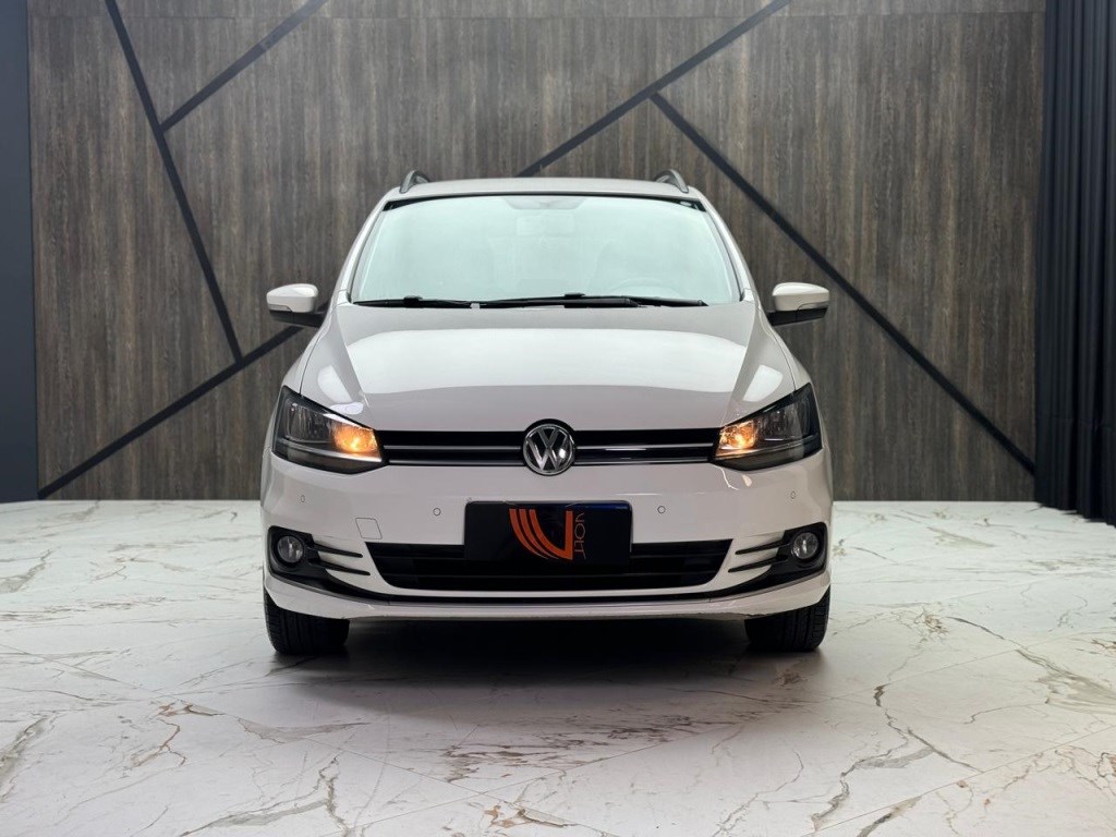 //www.autoline.com.br/carro/volkswagen/spacefox-16-comfortline-8v-flex-4p-i-motion/2016/santo-andre-sp/24939963