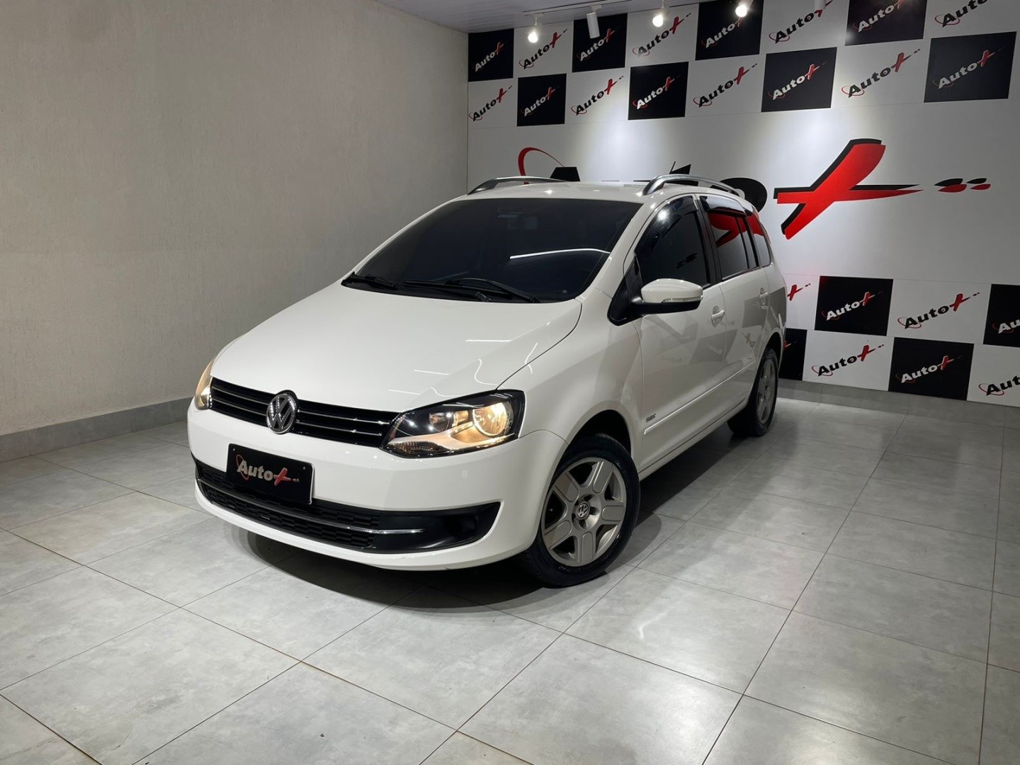 //www.autoline.com.br/carro/volkswagen/spacefox-16-trend-8v-flex-4p-manual/2012/ribeirao-preto-sp/24951066